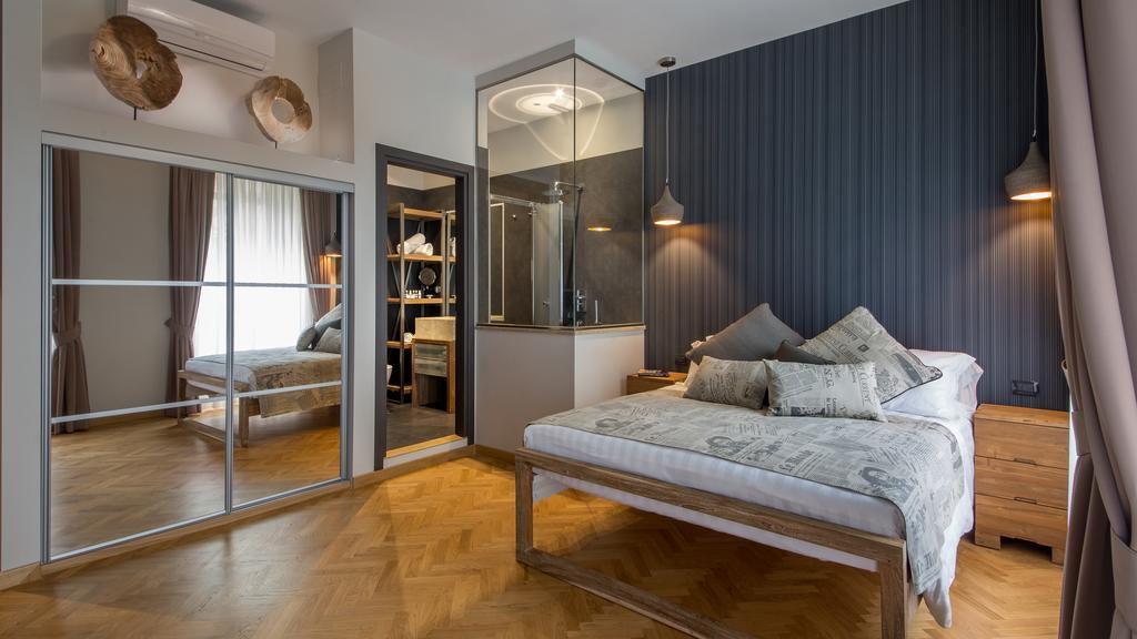 Qt Suites Roma Szoba fotó