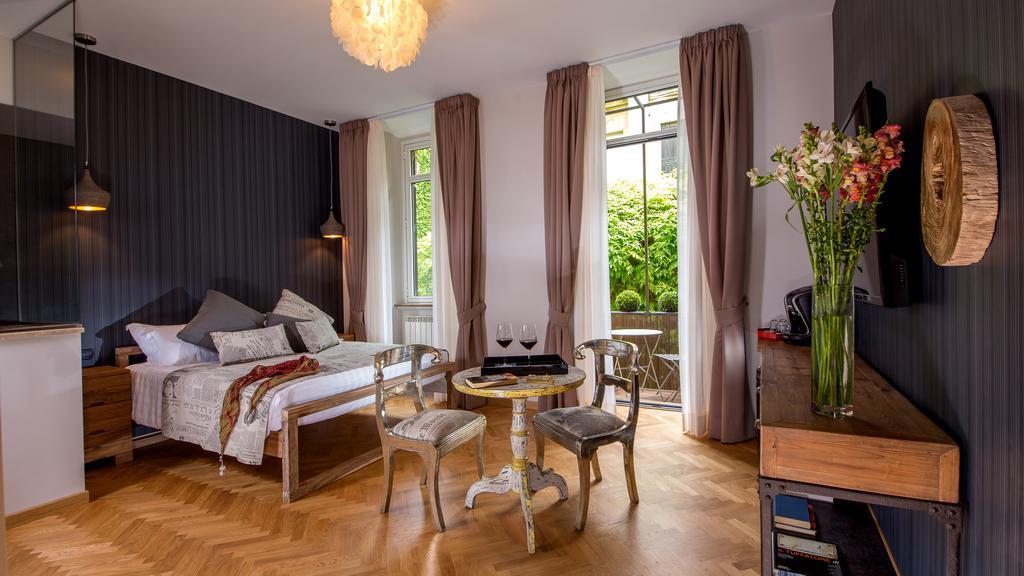 Qt Suites Roma Szoba fotó